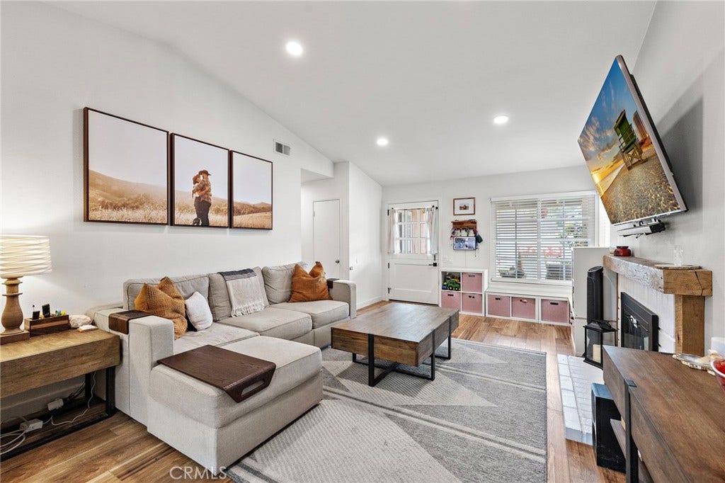 21155 Larchmont, Lake Forest, CA 92630 21155 Larchmont, Lake Forest, CA 92630