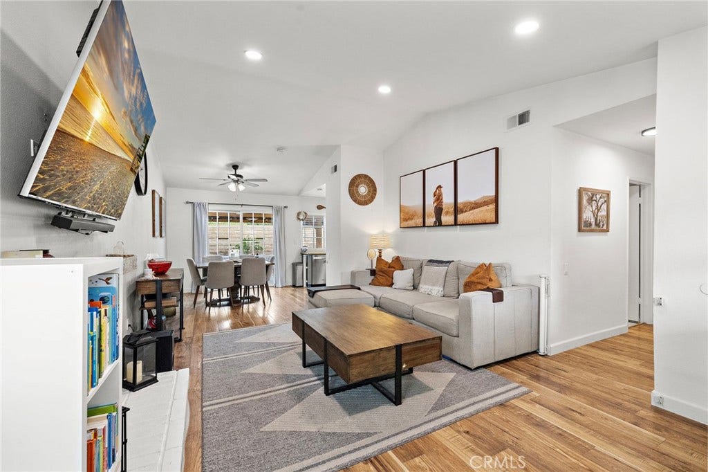 21155 Larchmont, Lake Forest, CA 92630 21155 Larchmont, Lake Forest, CA 92630