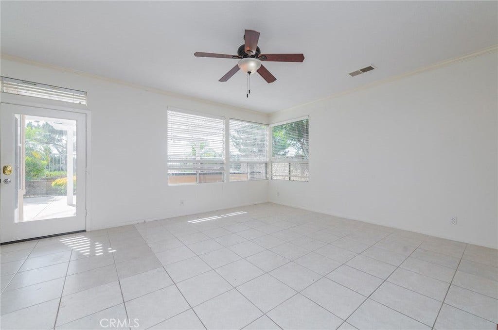 22661 White Oaks, Mission Viejo, CA 92692 22661 White Oaks, Mission Viejo, CA 92692