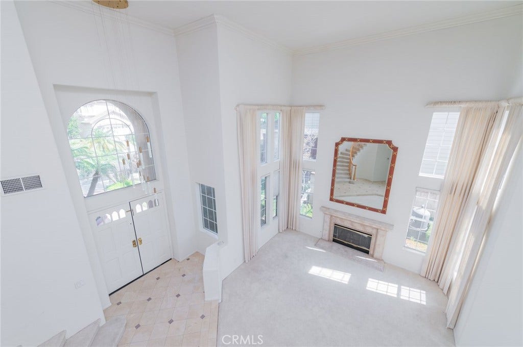 22661 White Oaks, Mission Viejo, CA 92692 22661 White Oaks, Mission Viejo, CA 92692