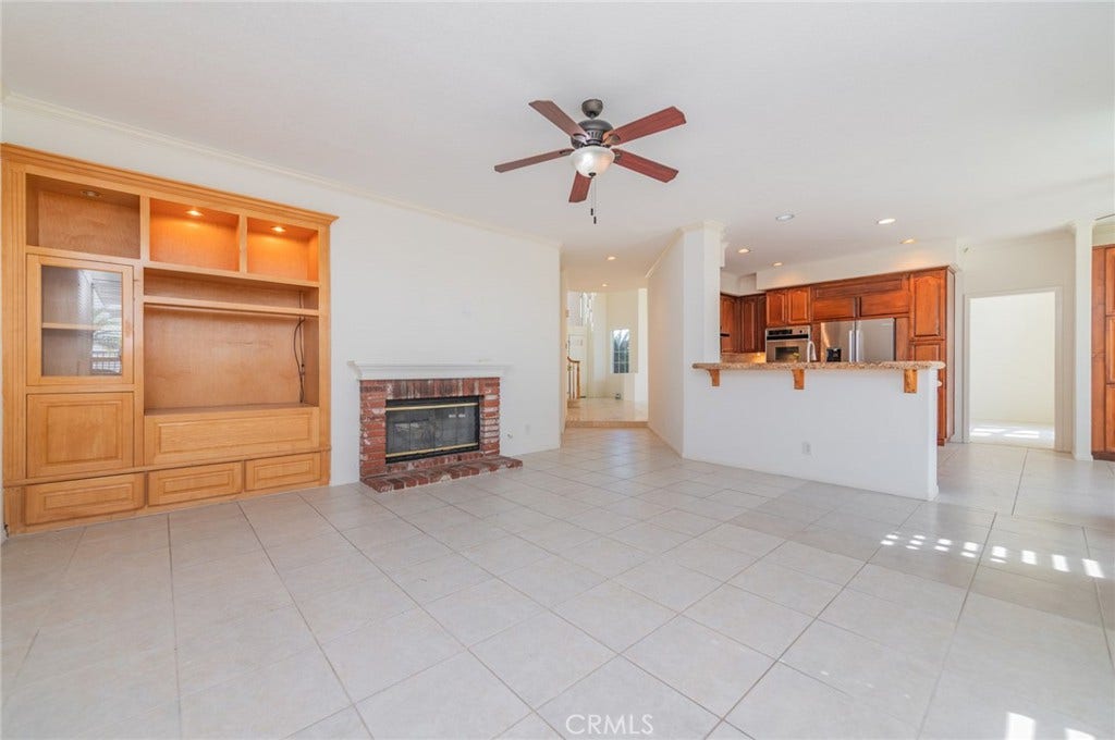 22661 White Oaks, Mission Viejo, CA 92692 22661 White Oaks, Mission Viejo, CA 92692