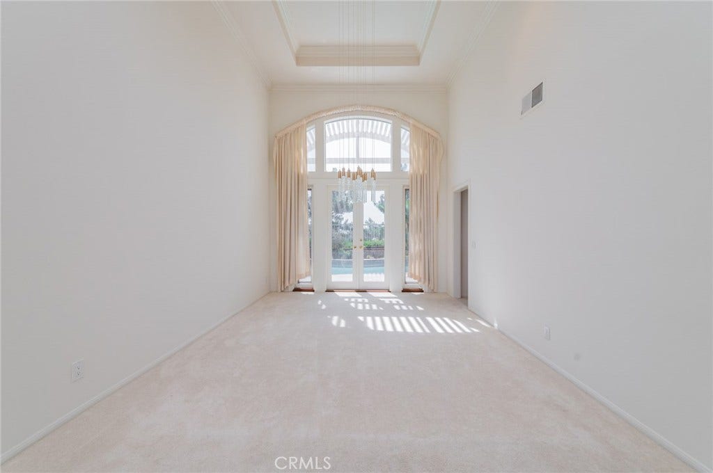 22661 White Oaks, Mission Viejo, CA 92692 22661 White Oaks, Mission Viejo, CA 92692
