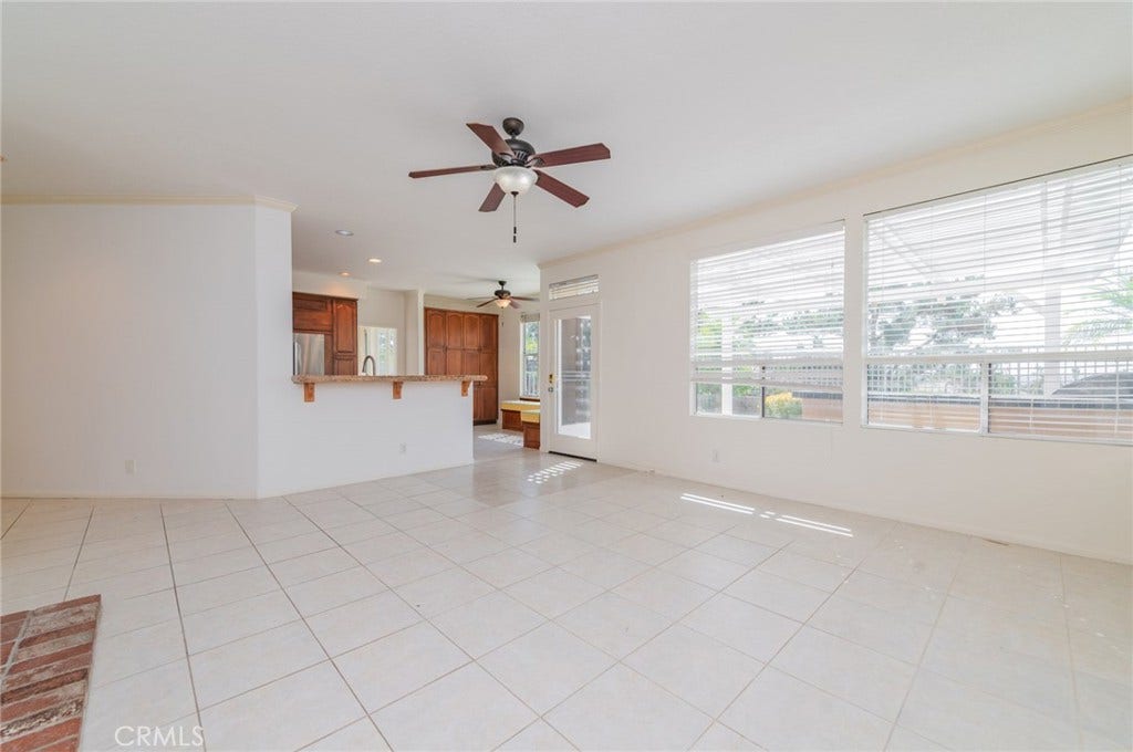 22661 White Oaks, Mission Viejo, CA 92692 22661 White Oaks, Mission Viejo, CA 92692