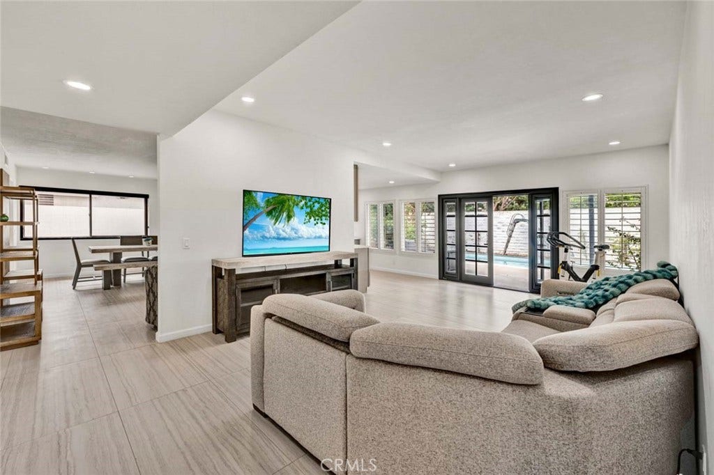 21151 Chubasco Lane, Huntington Beach, CA 92646