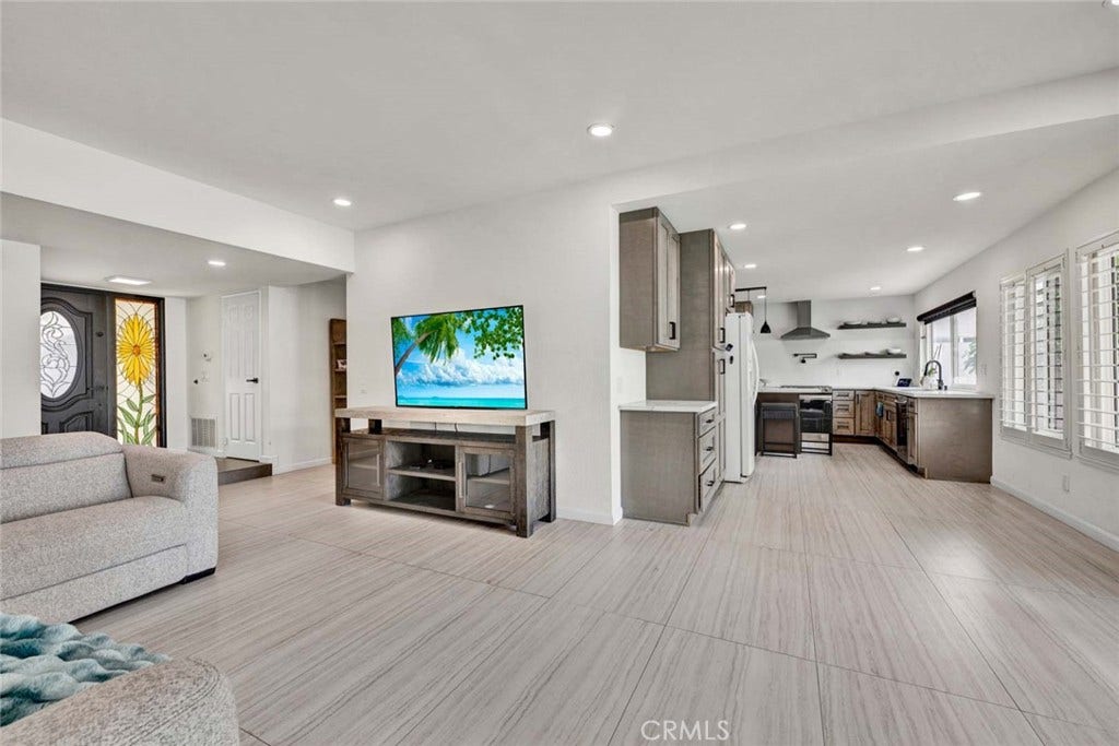 21151 Chubasco Lane, Huntington Beach, CA 92646