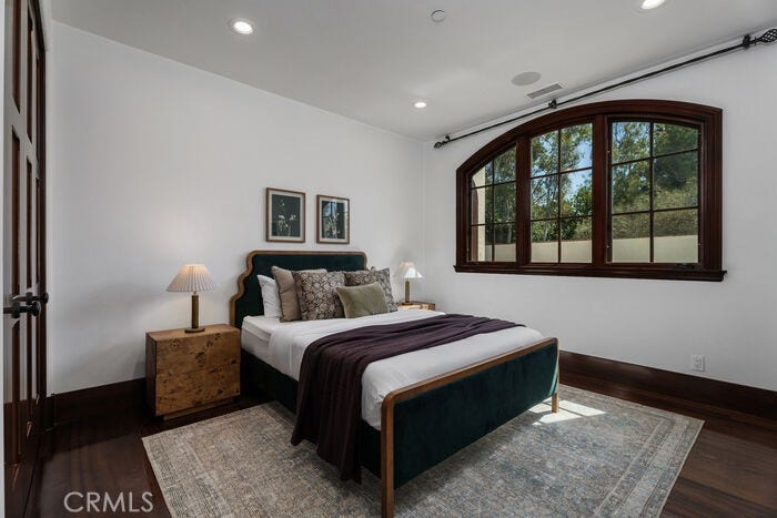 26042 Flintlock, Laguna Hills, CA 92653 26042 Flintlock, Laguna Hills, CA 92653
