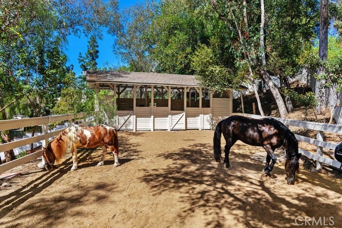 26042 Flintlock, Laguna Hills, CA 92653 26042 Flintlock, Laguna Hills, CA 92653