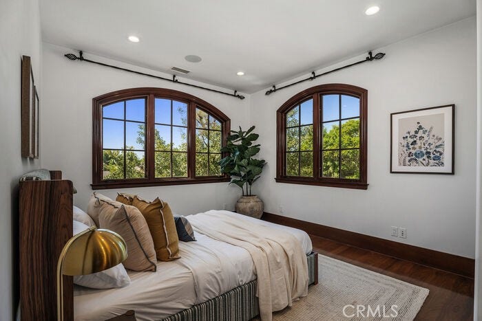 26042 Flintlock, Laguna Hills, CA 92653 26042 Flintlock, Laguna Hills, CA 92653