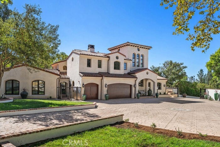 26042 Flintlock, Laguna Hills, CA 92653 26042 Flintlock, Laguna Hills, CA 92653