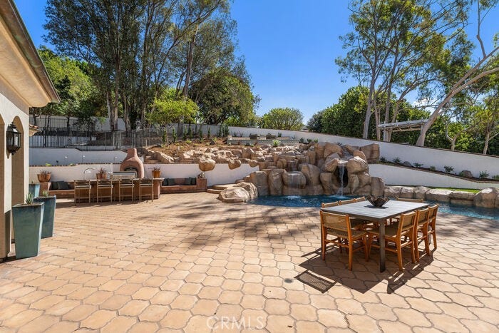 26042 Flintlock, Laguna Hills, CA 92653 26042 Flintlock, Laguna Hills, CA 92653