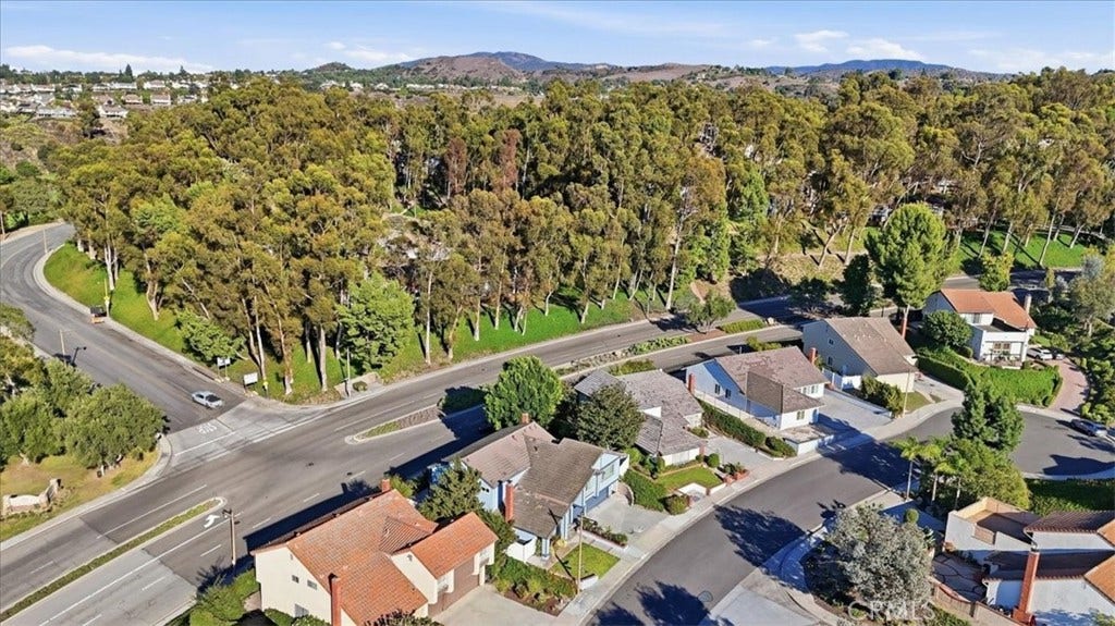 6471 E Shady Valley Lane, Anaheim Hills, CA 92807 6471 E Shady Valley Lane, Anaheim Hills, CA 92807