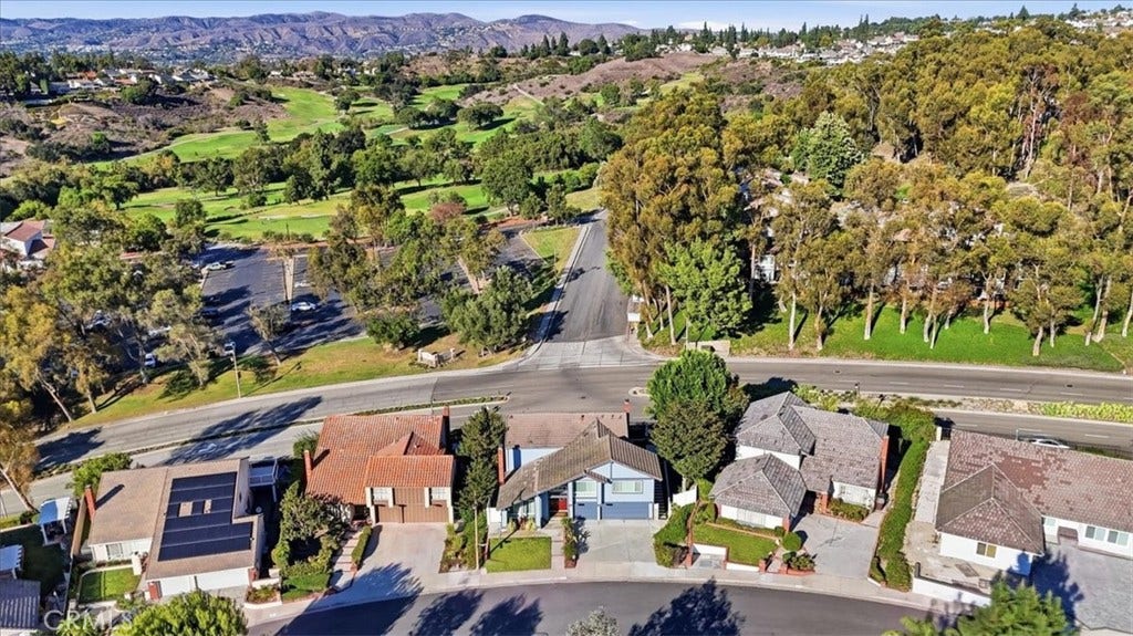 6471 E Shady Valley Lane, Anaheim Hills, CA 92807 6471 E Shady Valley Lane, Anaheim Hills, CA 92807