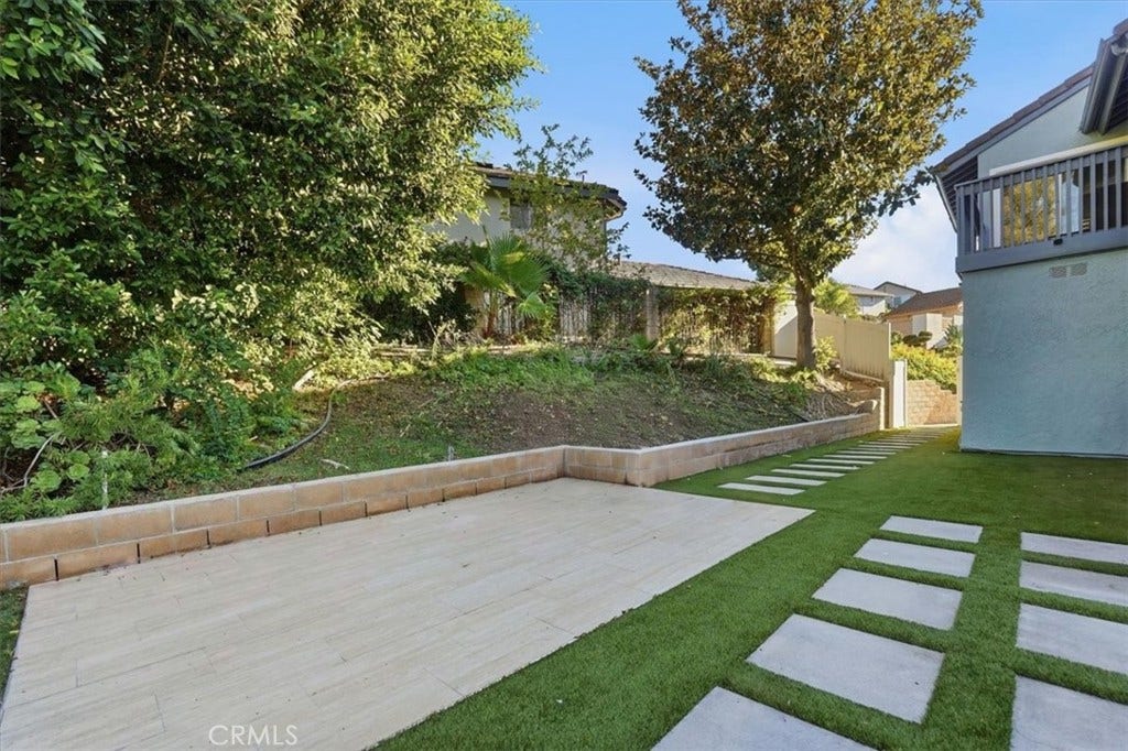 6471 E Shady Valley Lane, Anaheim Hills, CA 92807 6471 E Shady Valley Lane, Anaheim Hills, CA 92807