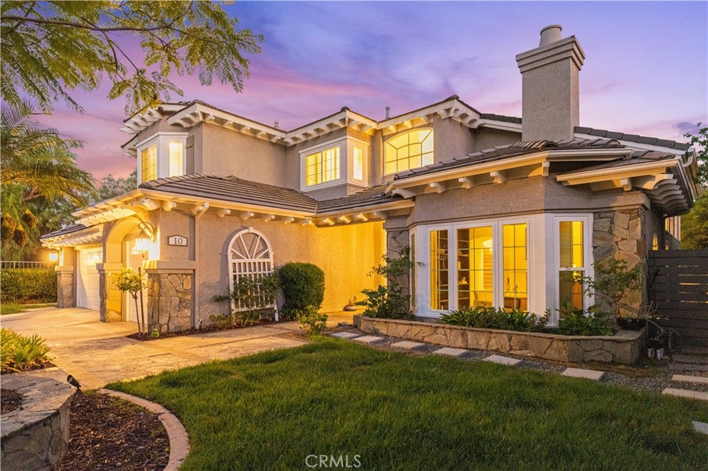 10 Skylark Way, Trabuco Canyon, CA 92679 10 Skylark Way, Trabuco Canyon, CA 92679