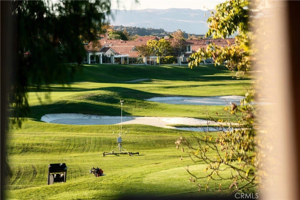 10 Skylark Way, Trabuco Canyon, CA 92679 10 Skylark Way, Trabuco Canyon, CA 92679