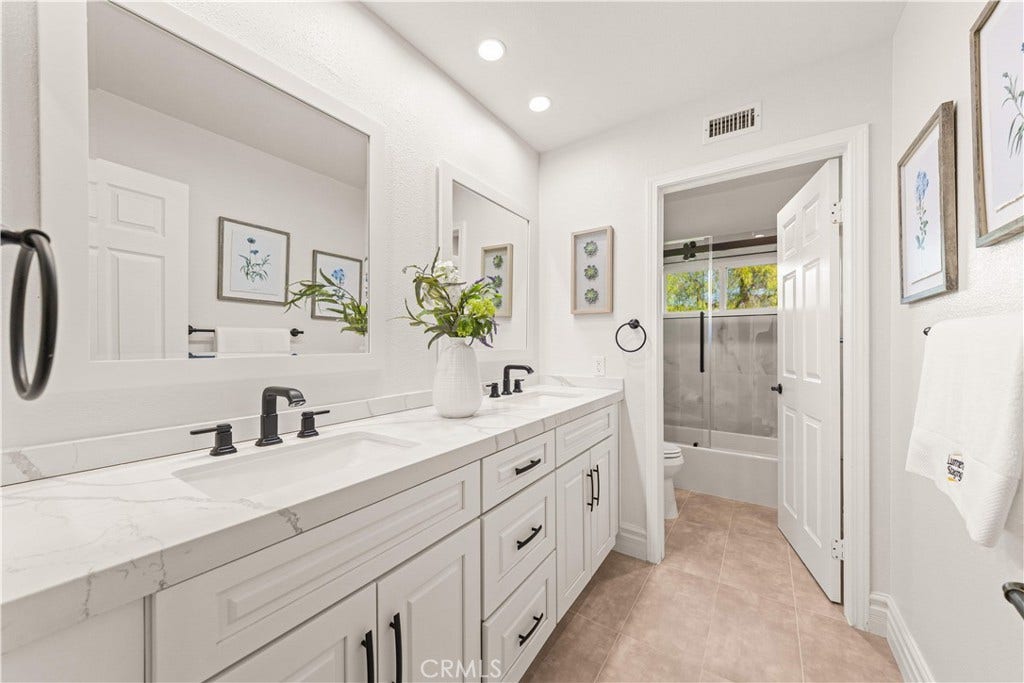 10 Skylark Way, Trabuco Canyon, CA 92679 10 Skylark Way, Trabuco Canyon, CA 92679