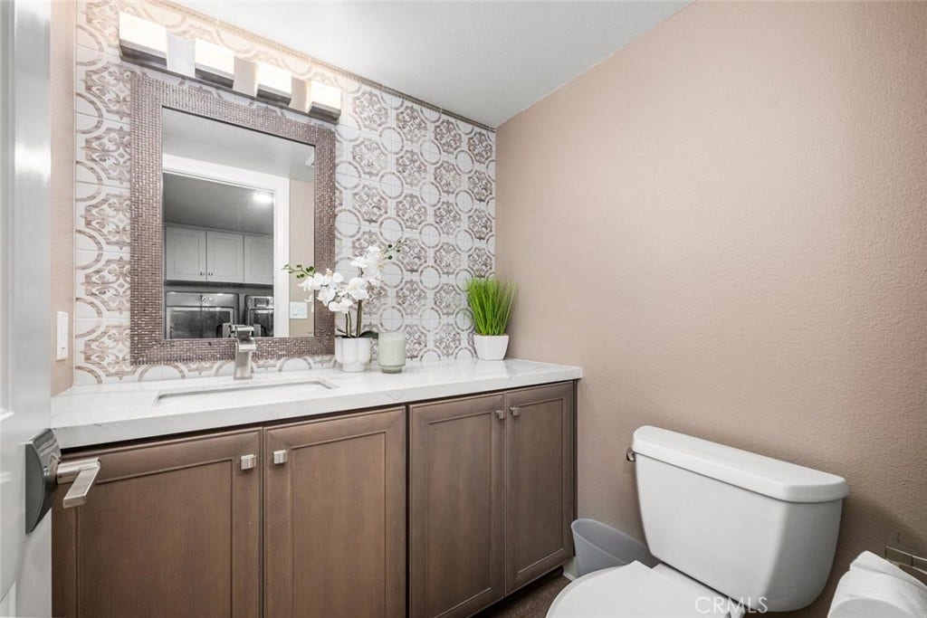 288 S Leandro, Anaheim, CA 92807 288 S Leandro, Anaheim, CA 92807