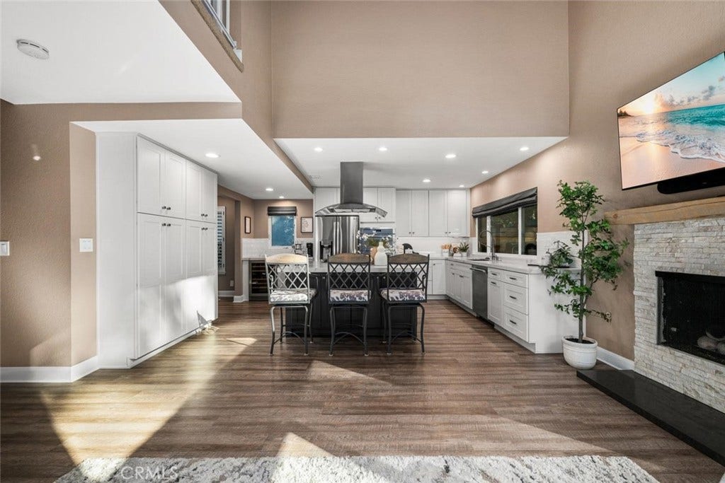 288 S Leandro, Anaheim, CA 92807 288 S Leandro, Anaheim, CA 92807
