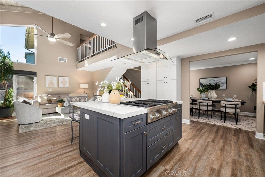 288 S Leandro, Anaheim, CA 92807 288 S Leandro, Anaheim, CA 92807