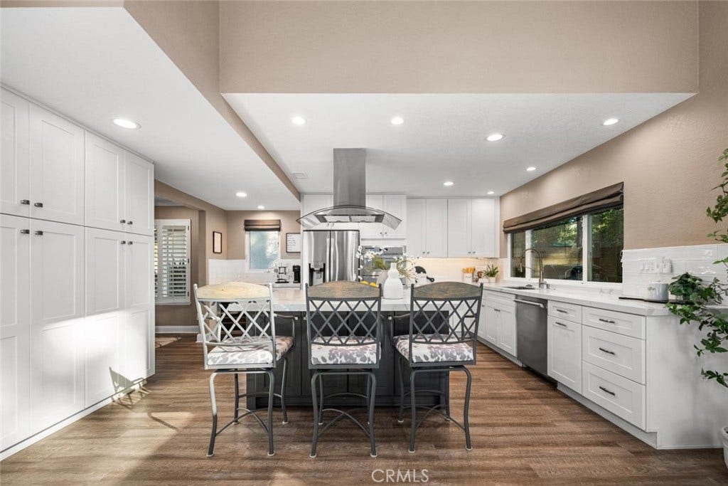 288 S Leandro, Anaheim, CA 92807 288 S Leandro, Anaheim, CA 92807