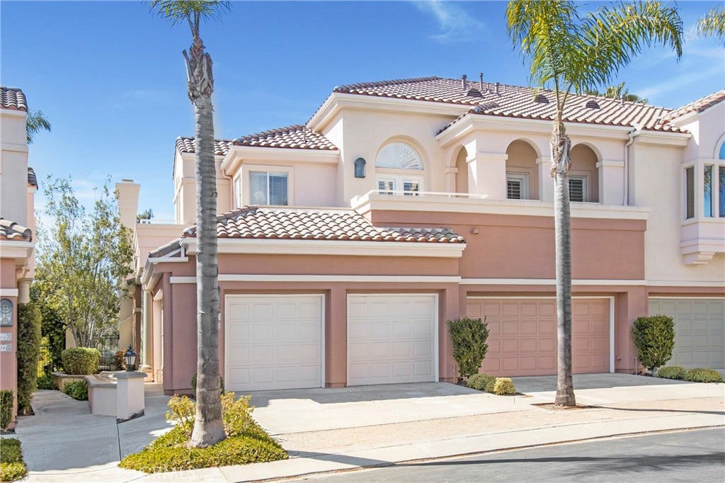 21 COSTA BRAVA, Laguna Niguel, CA 92677 21 COSTA BRAVA, Laguna Niguel, CA 92677