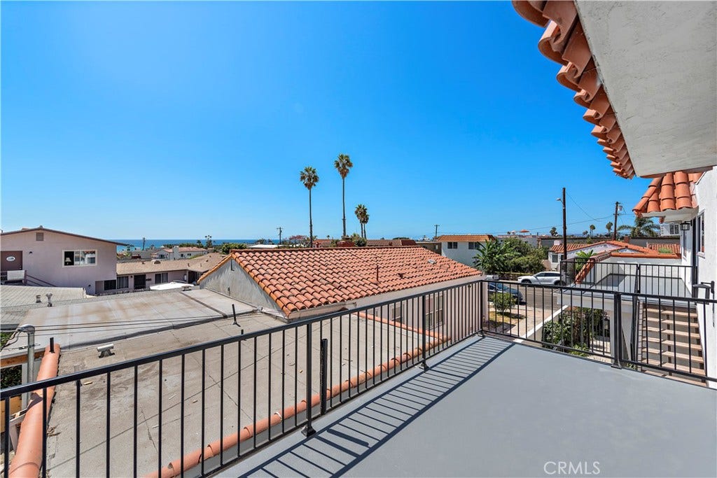 223 Avenida Victoria, San Clemente, CA 92672 Unit #B Front Deck