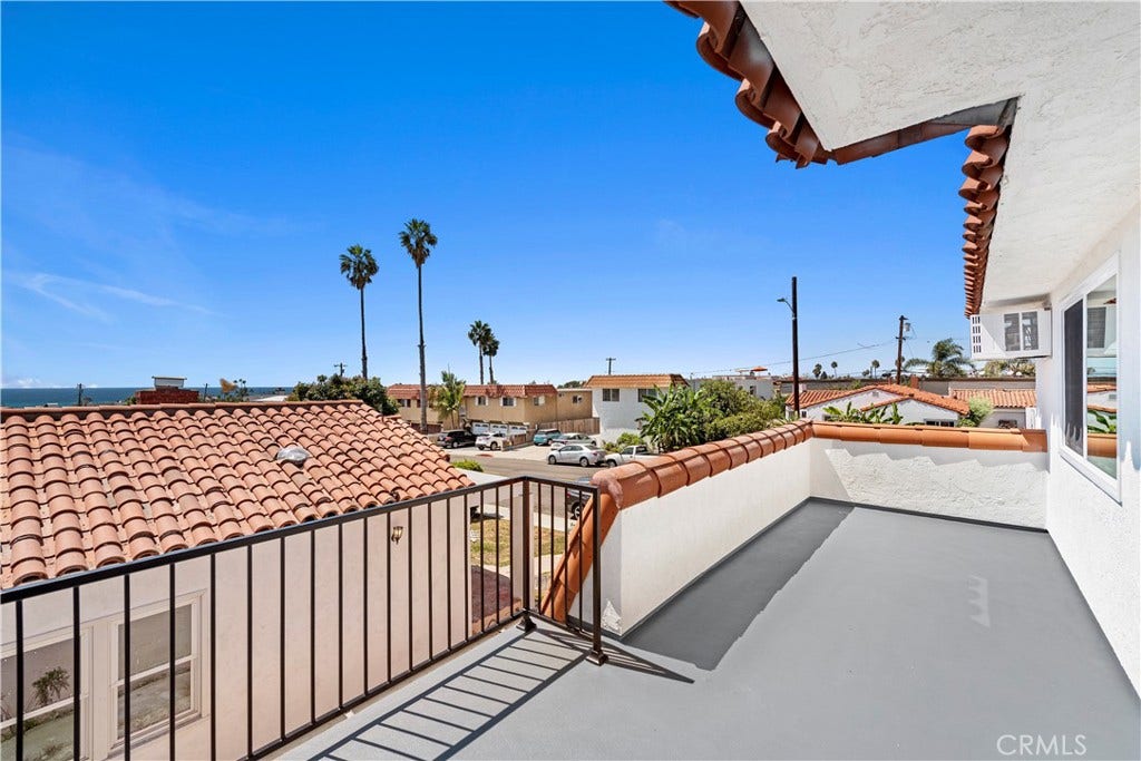 223 Avenida Victoria, San Clemente, CA 92672 Unit #C Front Deck
