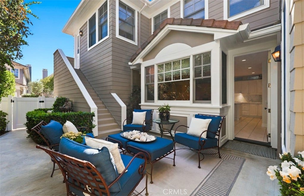 64 Crooked Stick, Newport Beach, CA 92660 64 Crooked Stick, Newport Beach, CA 92660