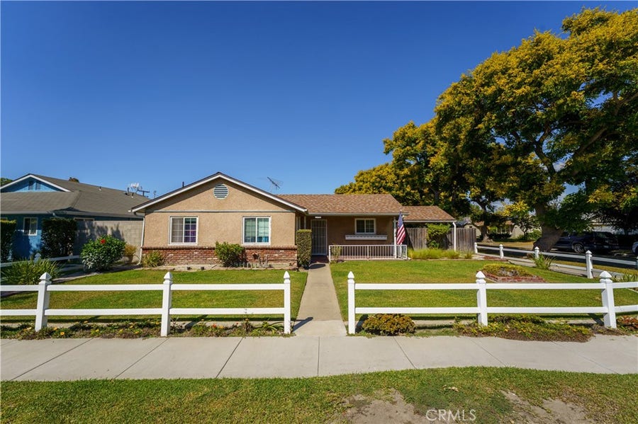 Property photo for 6285 E Metz, Long Beach, CA