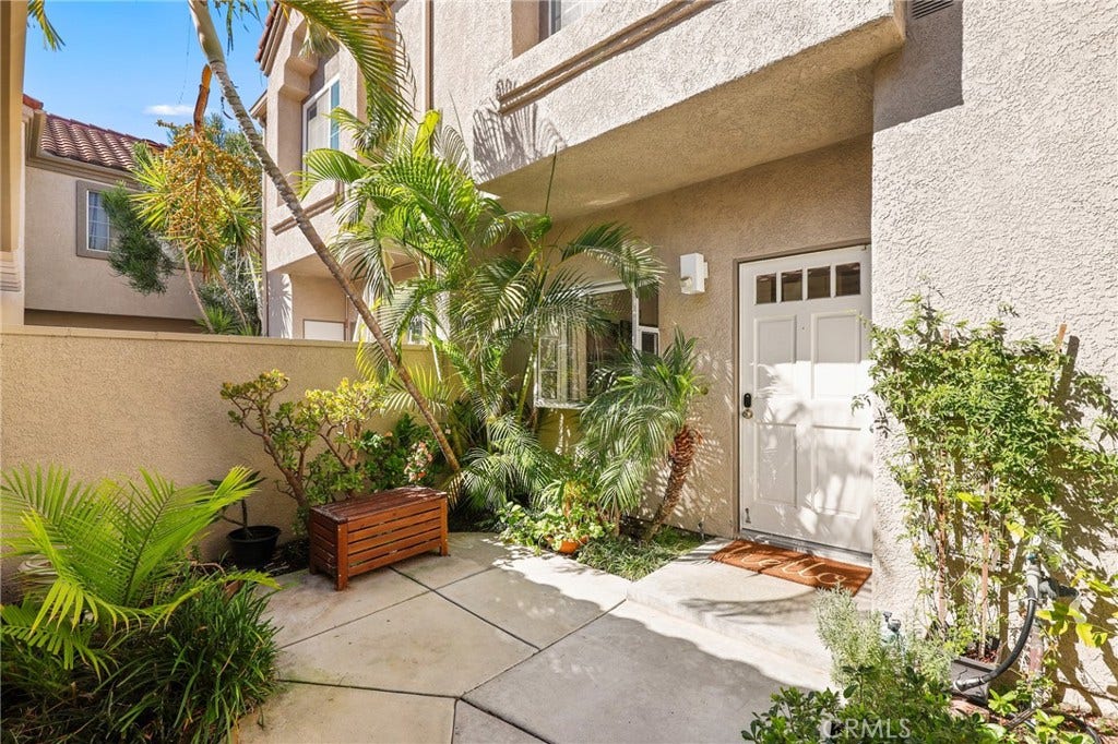 21895 Barbados, Mission Viejo, CA 92692 21895 Barbados, Mission Viejo, CA 92692