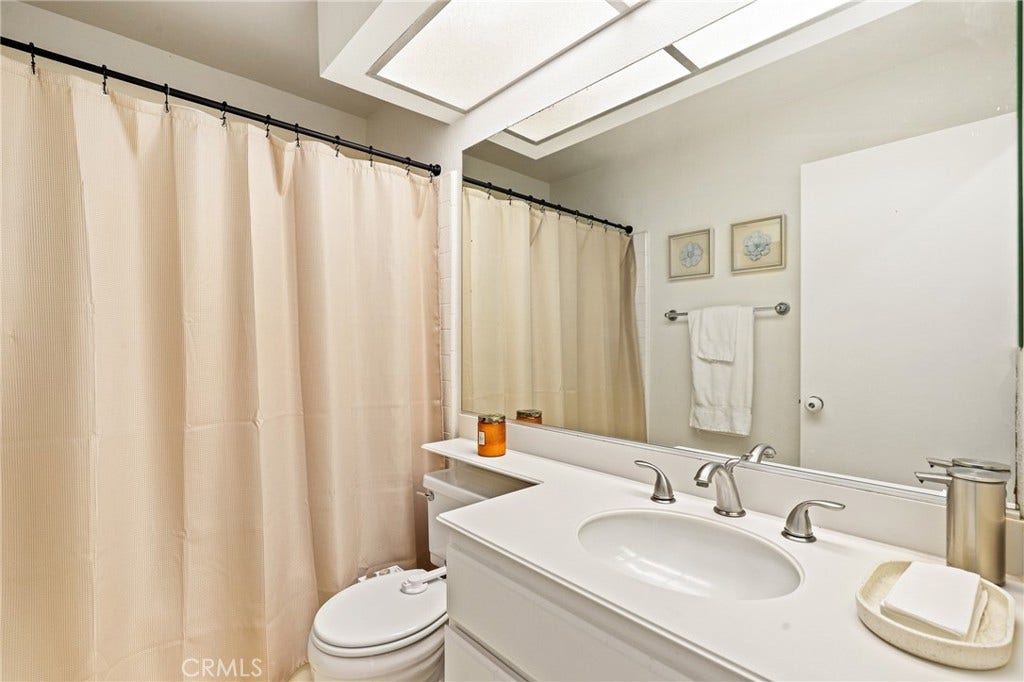21895 Barbados, Mission Viejo, CA 92692 21895 Barbados, Mission Viejo, CA 92692