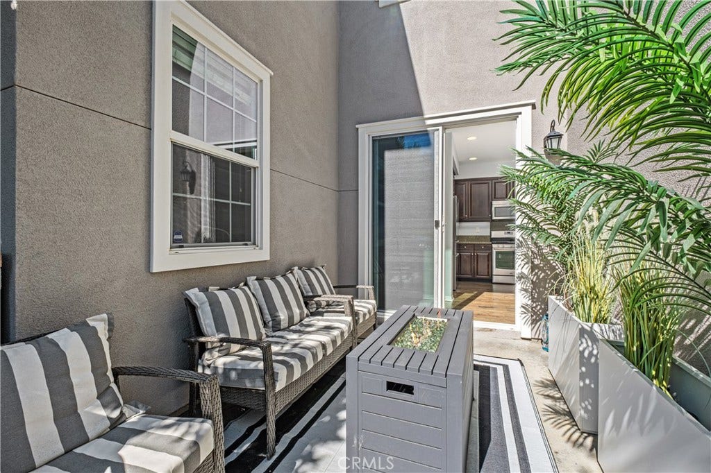 1438 Georgia, Tustin, CA 92782 Courtyard