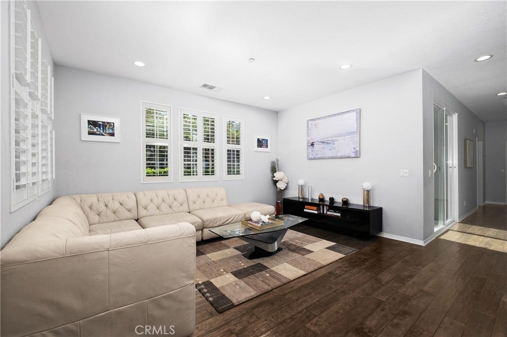 1438 Georgia, Tustin, CA 92782 Living Room