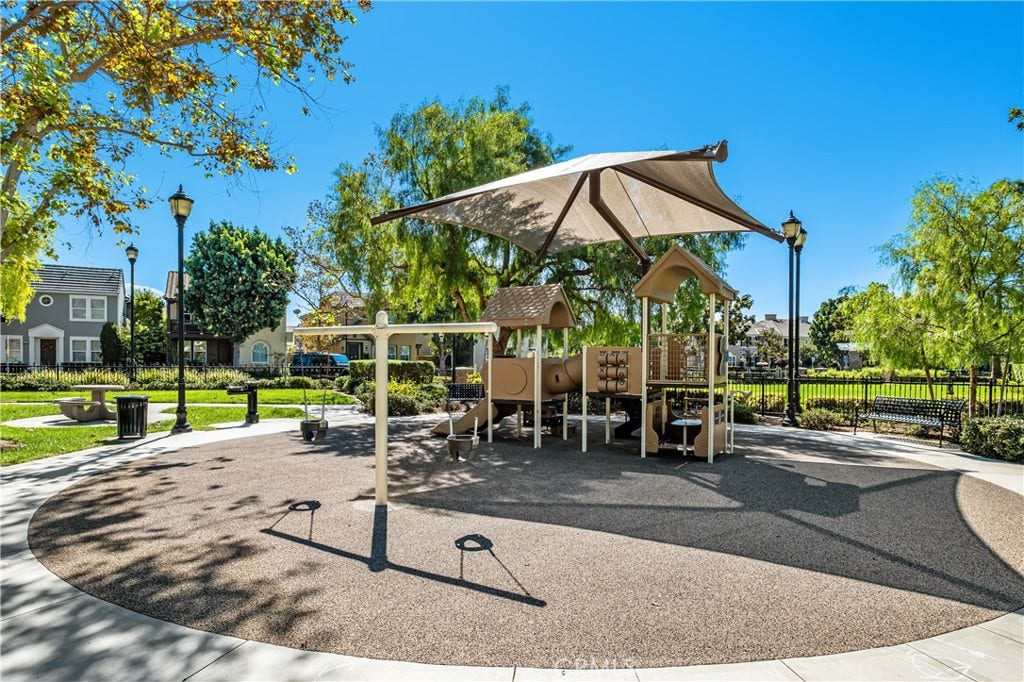 1438 Georgia, Tustin, CA 92782 Park adjacent to pool