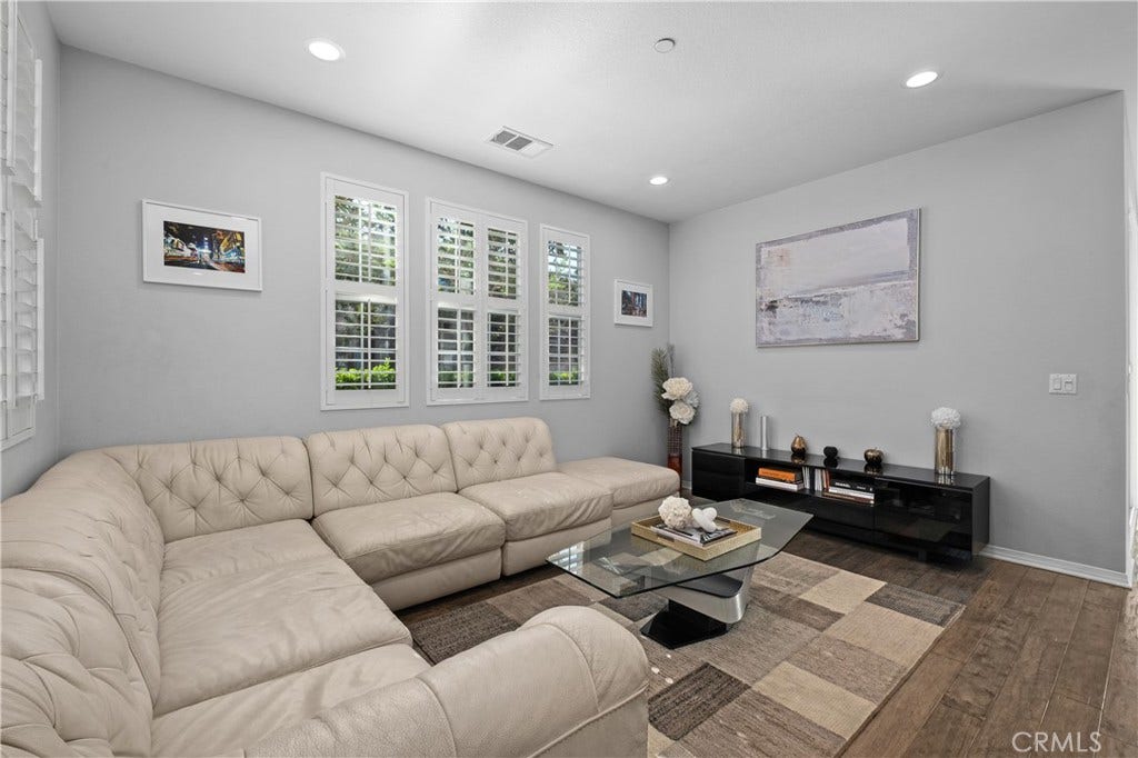 1438 Georgia, Tustin, CA 92782 Living Room