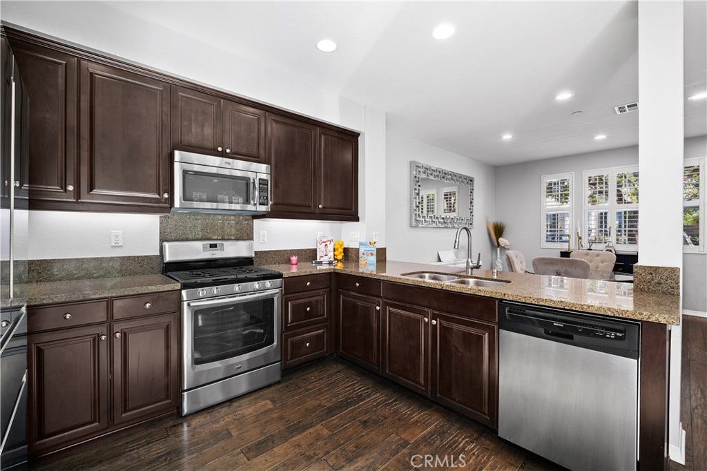 1438 Georgia, Tustin, CA 92782 Perfect for Entertaining