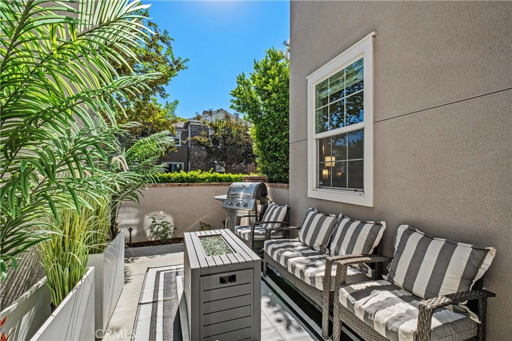 1438 Georgia, Tustin, CA 92782 Courtyard
