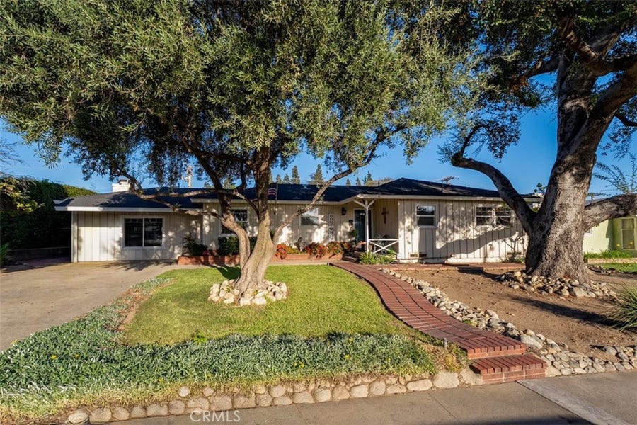Property photo for 1318 Winston Court, Upland, CA