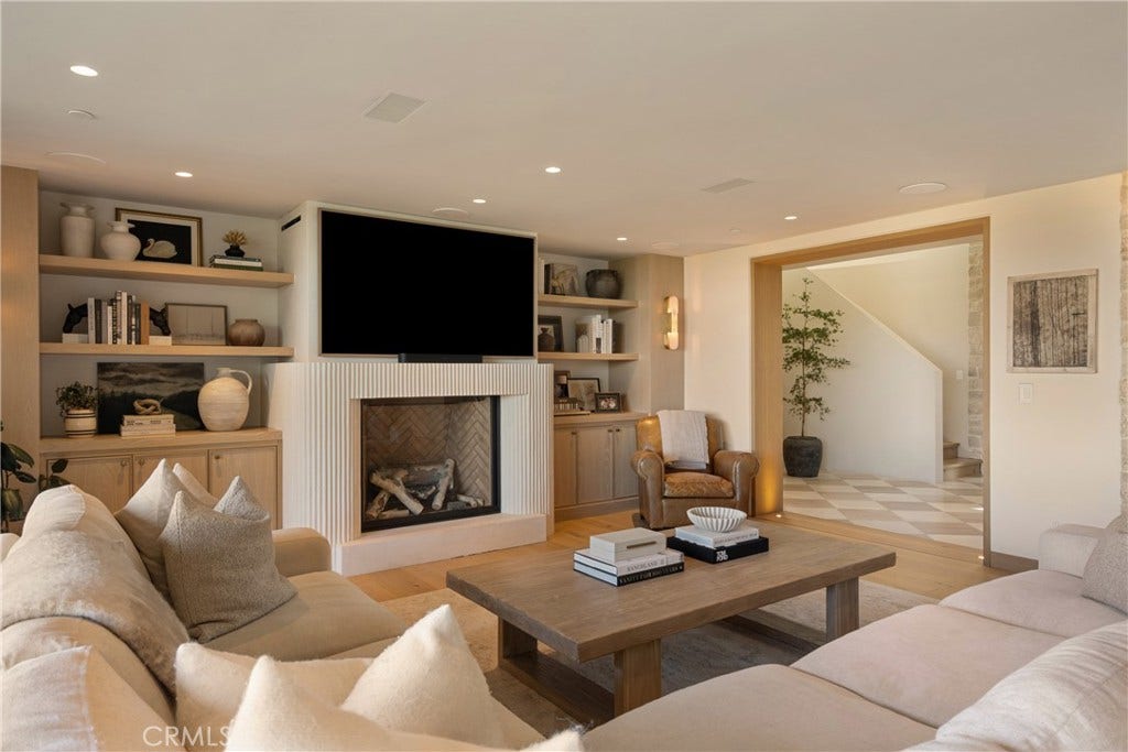 2118 Leeward, Newport Beach, CA 92660 2118 Leeward, Newport Beach, CA 92660