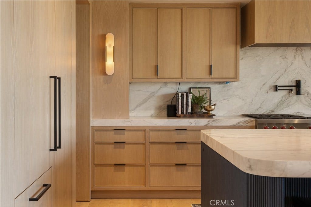 2118 Leeward, Newport Beach, CA 92660 2118 Leeward, Newport Beach, CA 92660