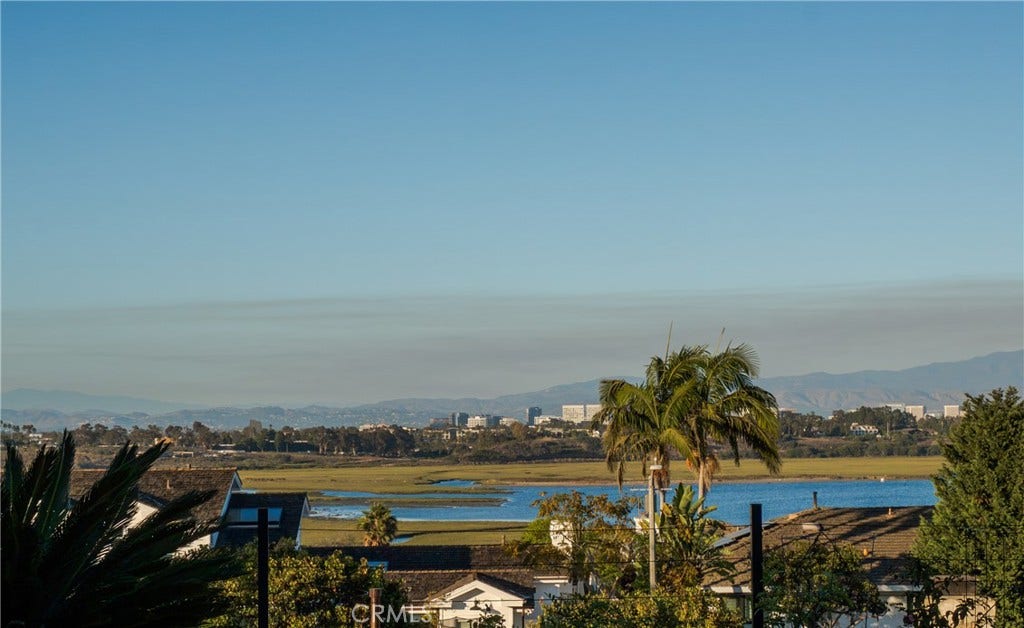 2118 Leeward, Newport Beach, CA 92660 2118 Leeward, Newport Beach, CA 92660