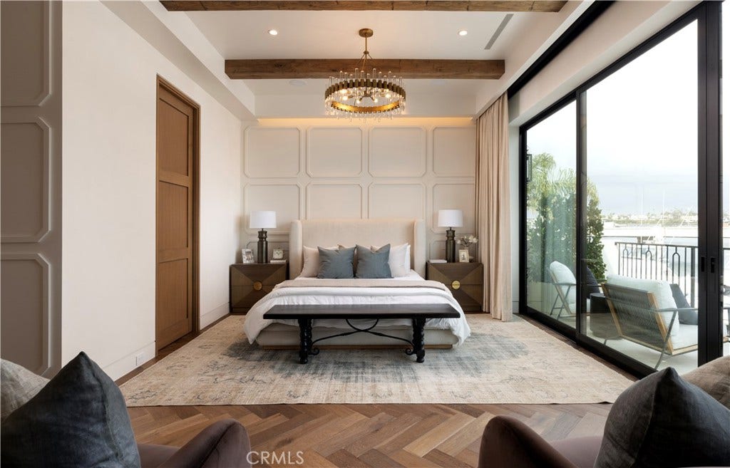 Wake up to the views of Newport Harbor in one of two primary suites.