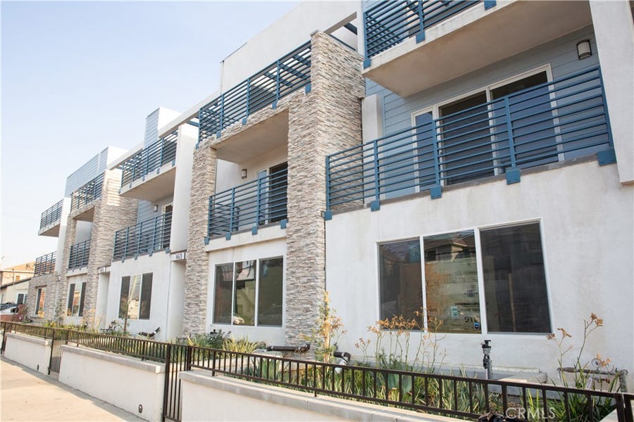 Property photo for 14616 Vanowen, Van Nuys, CA
