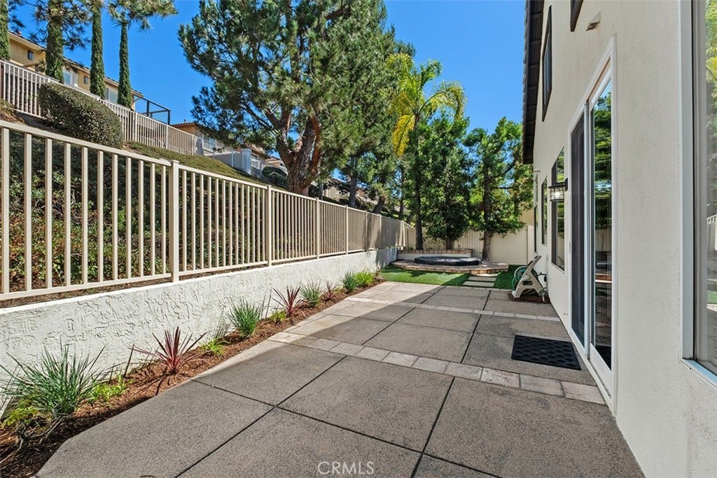 24 Via Gatillo, Rancho Santa Margarita, CA 92688 24 Via Gatillo, Rancho Santa Margarita, CA 92688