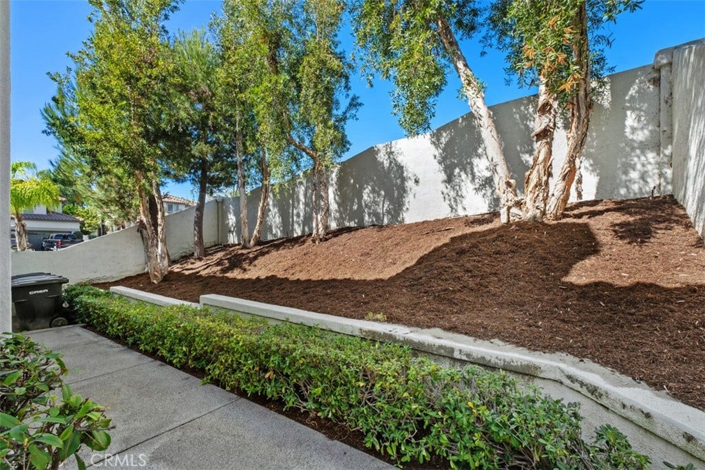 24 Via Gatillo, Rancho Santa Margarita, CA 92688 24 Via Gatillo, Rancho Santa Margarita, CA 92688