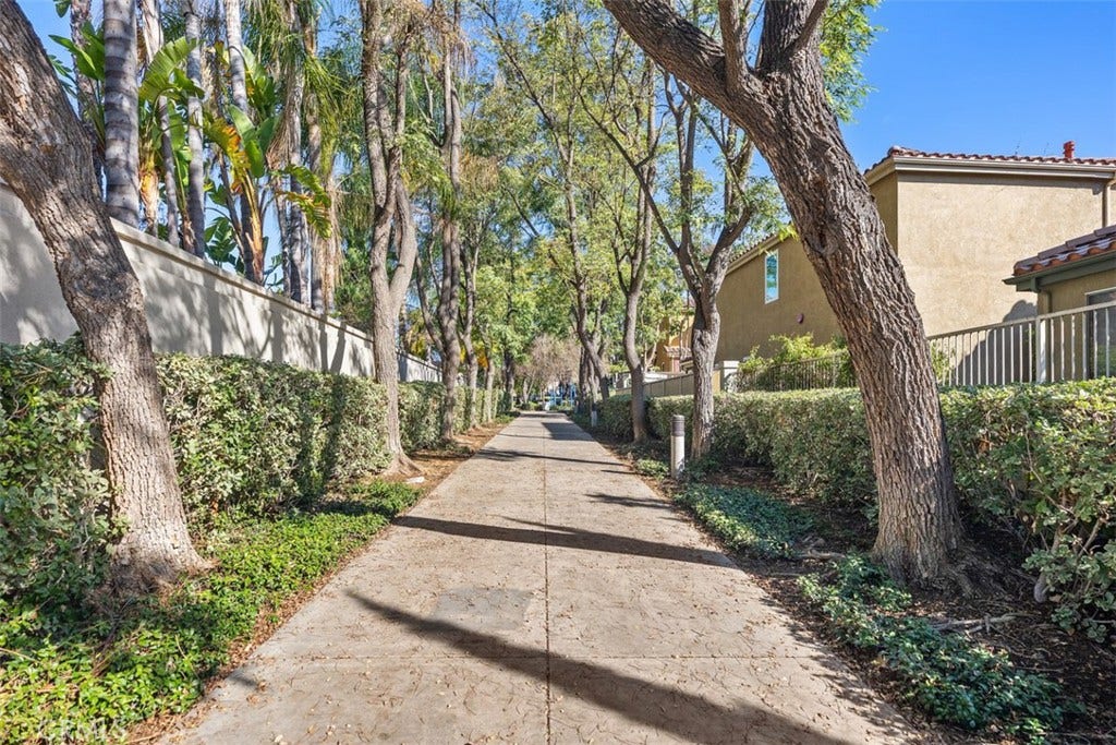 11 Calle Del Mar, Rancho Santa Margarita, CA 92688 Walking trail to shopping and dining.