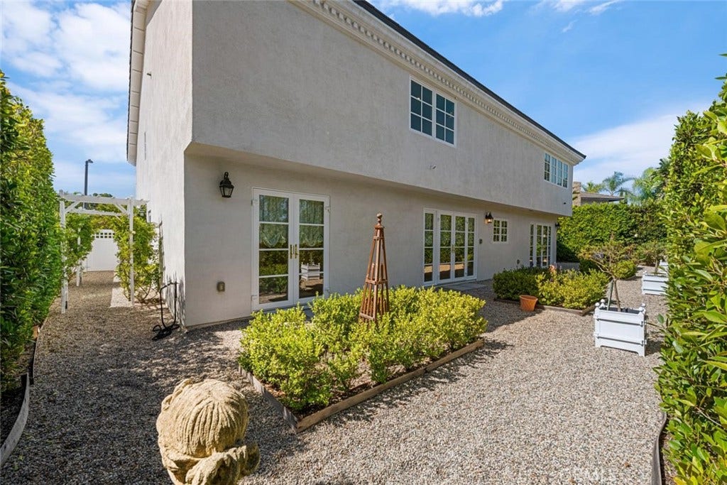 25441 Marina Circle, Mission Viejo, CA 92691 25441 Marina Circle, Mission Viejo, CA 92691