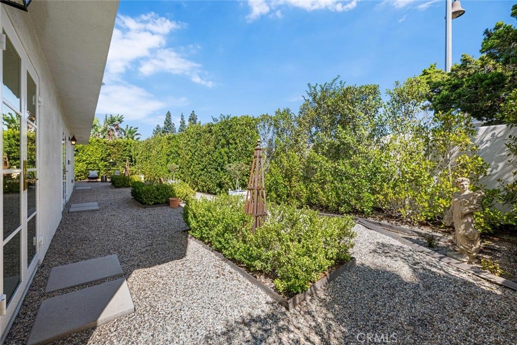 25441 Marina Circle, Mission Viejo, CA 92691 25441 Marina Circle, Mission Viejo, CA 92691