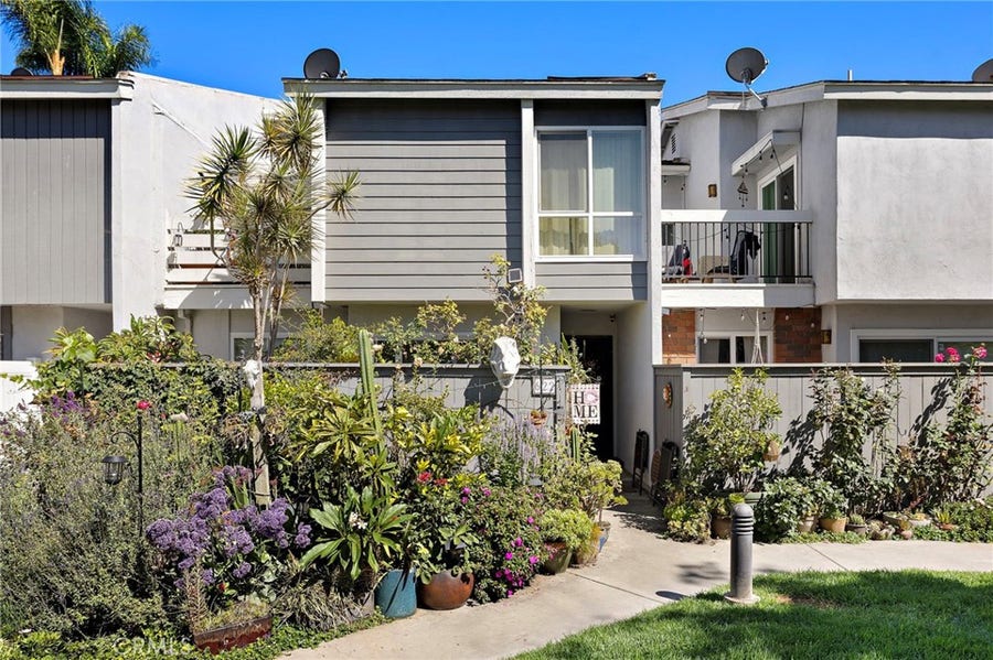 Property photo for 622 Whitney Way, Costa Mesa, CA