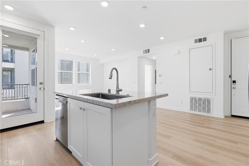 1301 Lasso Way, #201, Rancho Mission Viejo, CA 92694 1301 Lasso Way, #201, Rancho Mission Viejo, CA 92694